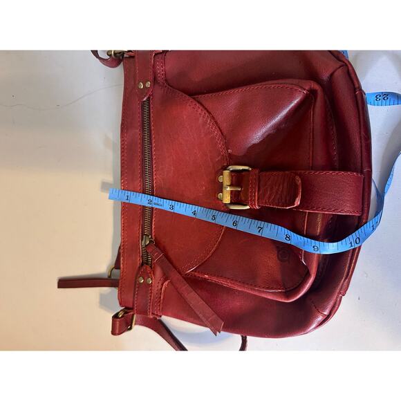 Børn Red Leather Crossbody Bag - Stylish and Practical! - Picture 11 of 12